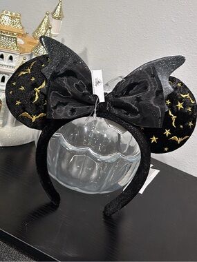 Disneyland Black Minnie Ear Headband - 2026 Halloween Collection - NWT!!